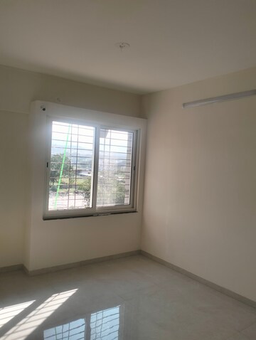 Room in 2 BHK Apartment at Sarvodaya Housing Complex, Kondhwa – for Rent