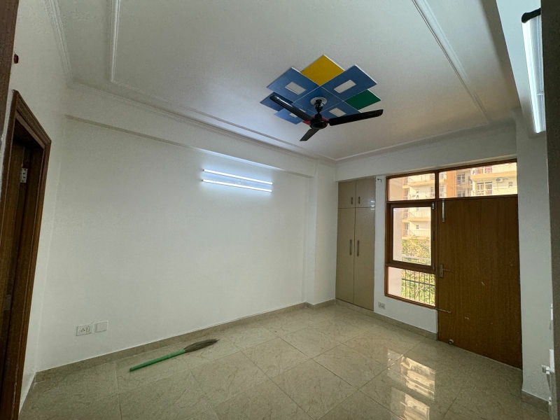 3 BHK 1600 Sq.Ft. Apartment in JKG Palm Resort