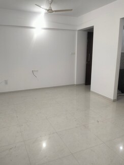 2 BHK Apartment For Sale in Mayuri Optimum