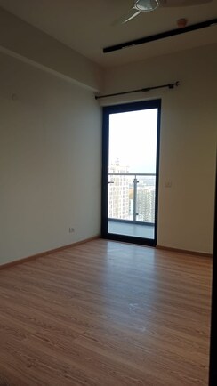 3 BHK + Servant Room Apartment For Sale in M3M Golf Estate
