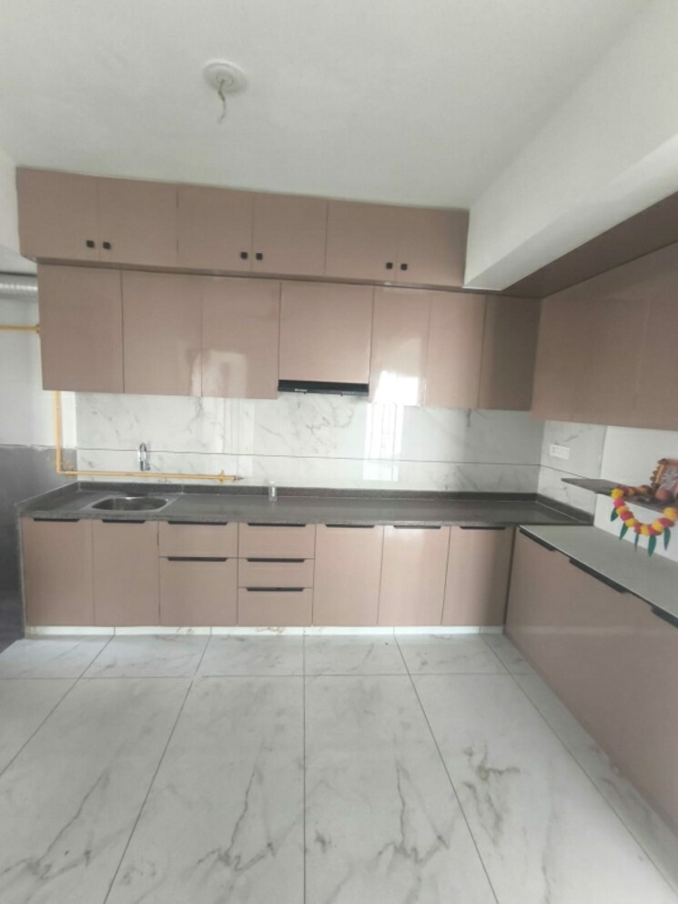 Kitchen, vashikaa-prime 3 Bedroom 1845 Sq.Ft. Apartment In Chandkheda Ahmedabad 9595420