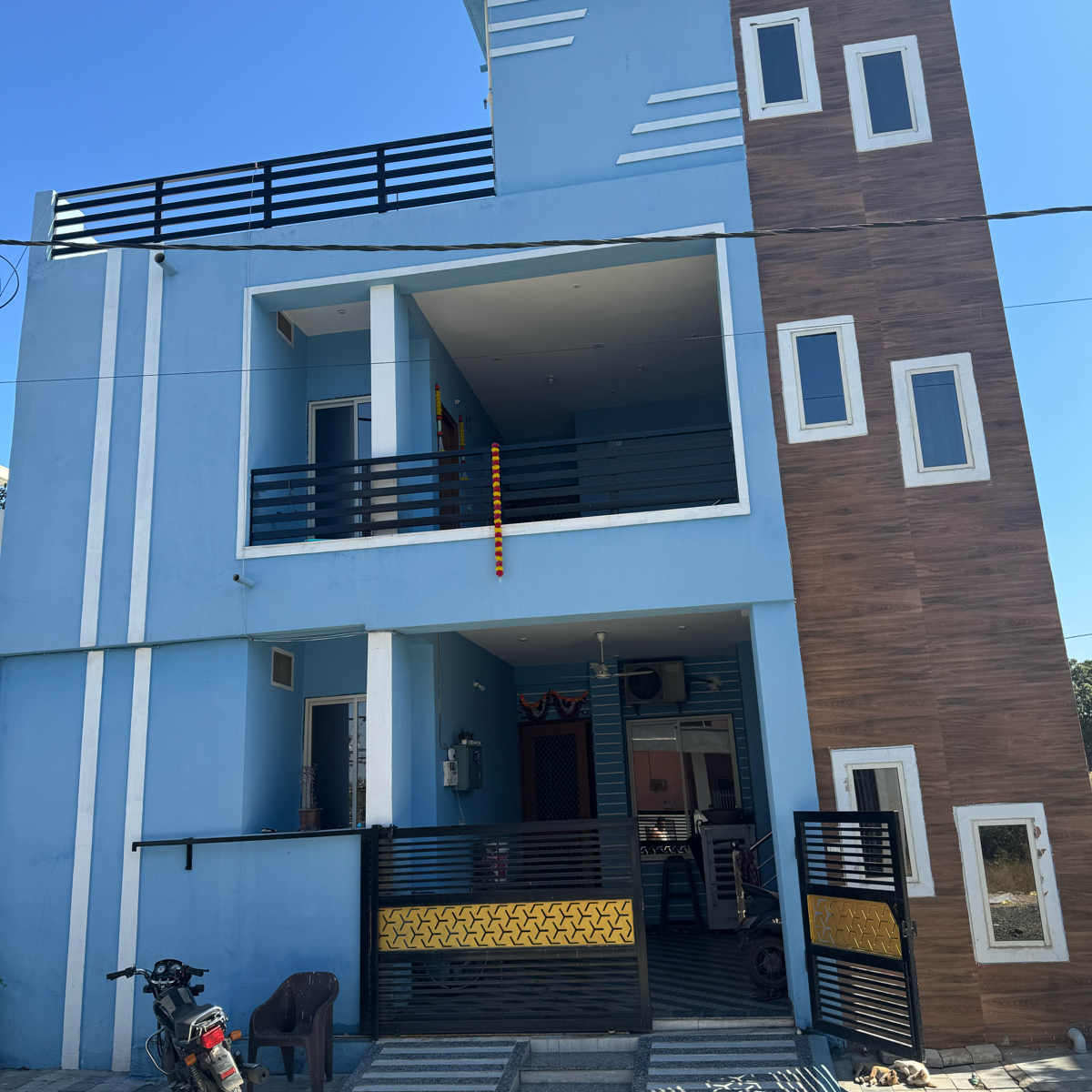 4 BHK Villa For Sale in Anand Vihar