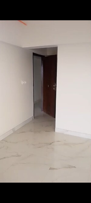 Room in 2 BHK Apartment at Marol – for Rent