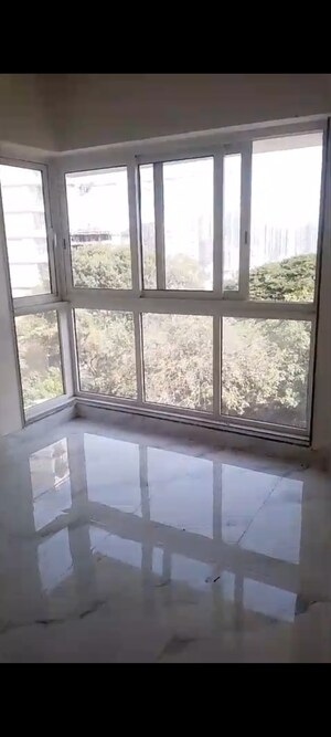 Room in 2 BHK Apartment at Marol – for Rent