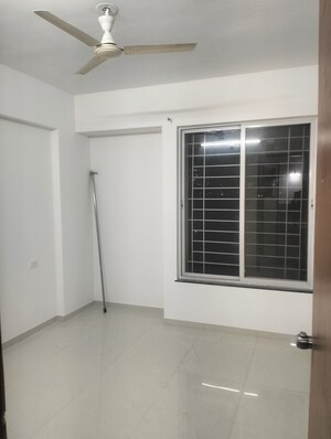 Room in 3 BHK Apartment at Nyati Grandeur, Undri – for Rent