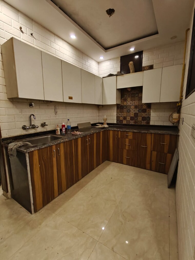 Kitchen, east of kailash 2 Bedroom 1000 Sq.Ft. Builder Floor In East Of Kailash Delhi 9595474
