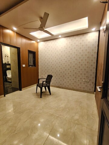 Room in 2 BHK Builder Floor at East Of Kailash – for Rent