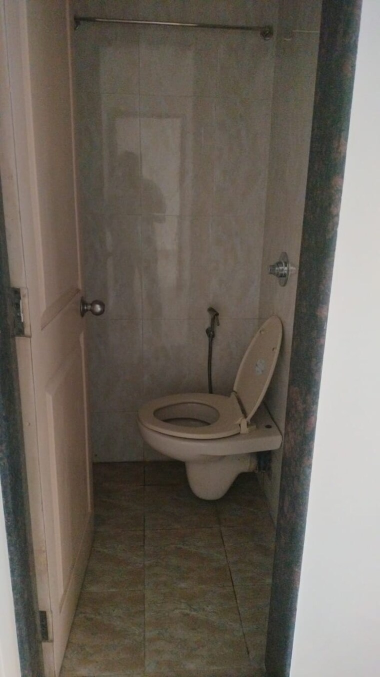Bathroom, raghav-one 2 Bedroom 650 Sq.Ft. Apartment In Kurla Mumbai 9595506