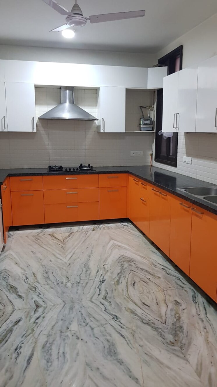 Kitchen, greater kailash i 4 Bedroom 450 Sq.Yd. Builder Floor In Greater Kailash I Delhi 9595512