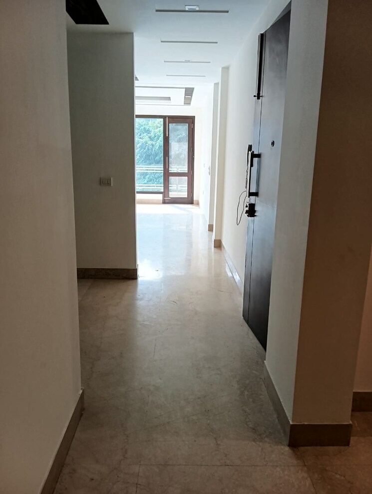 undefined, greater kailash ii 3 Bedroom 250 Sq.Yd. Builder Floor In Greater Kailash ii Delhi 9595519