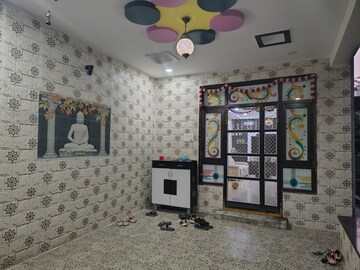 Room in 4 BHK Villa at Praneeth Pranav County, Beeramguda – for Rent