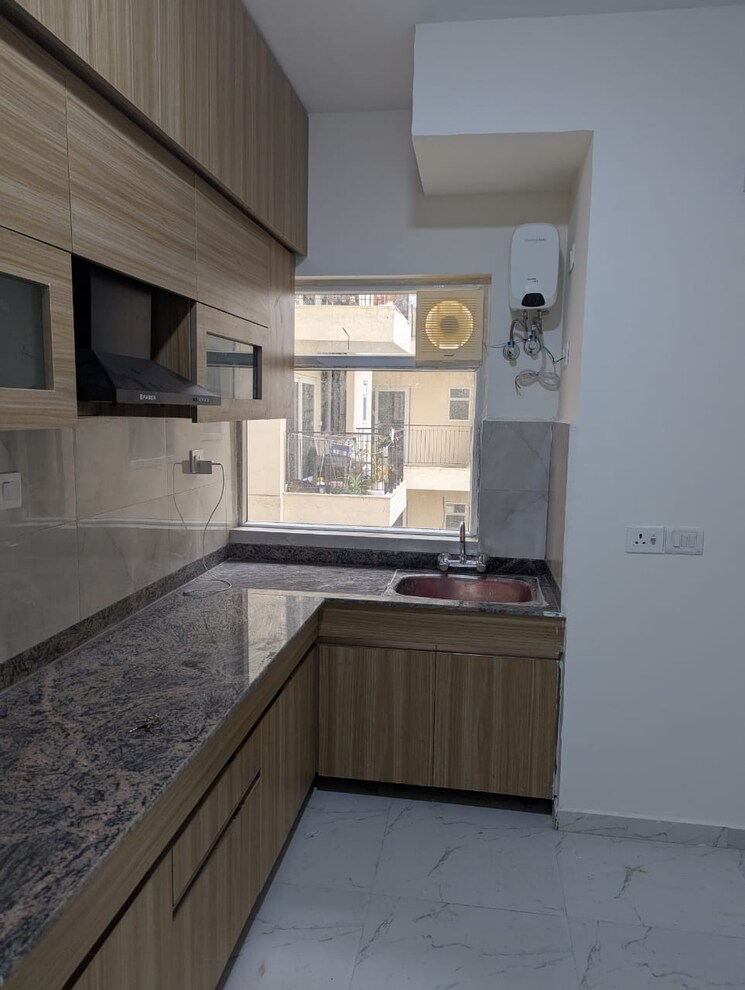 Kitchen, pivotal-paradise 3 Bedroom 716 Sq.Ft. Apartment In Sector 62 Gurgaon 9595523