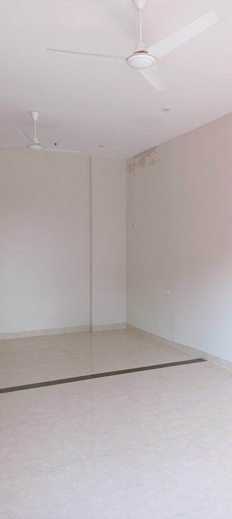 Room, ansal-celebrity-meadows 3.5 Bedroom 2100 Sq.Ft. Apartment In Sushant Golf City Lucknow 9595598