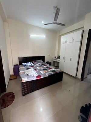 Bedroom in 2 BHK Builder Floor at Sector 38 – for Rent