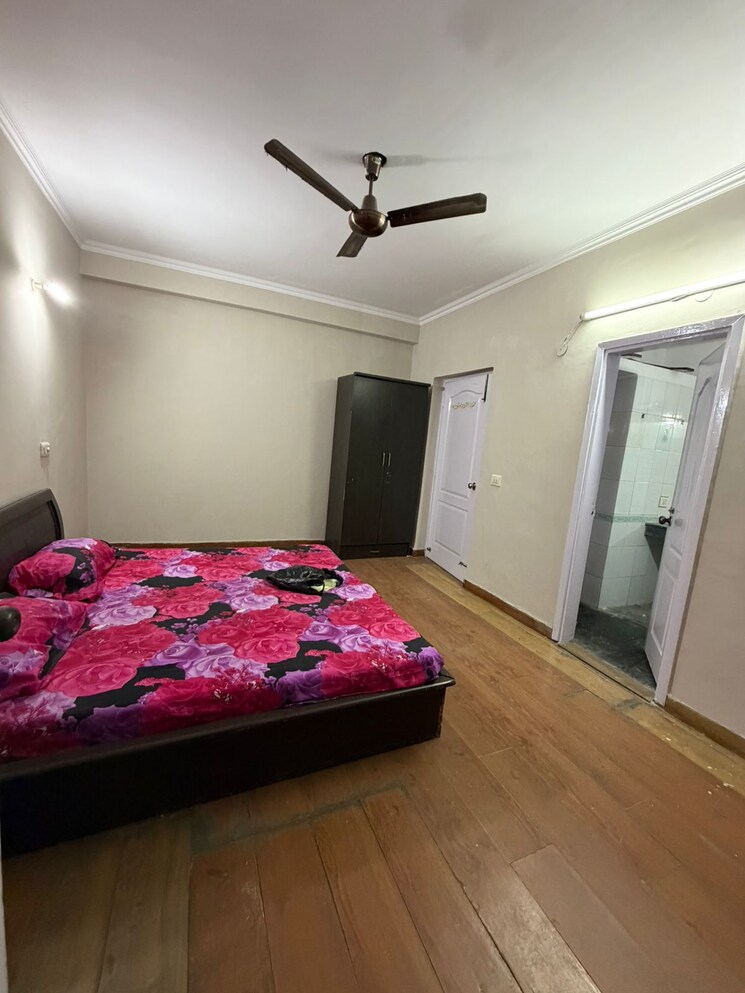 Bedroom, raheja-teachers-apartments 3 Bedroom 1450 Sq.Ft. Apartment In Sector 31 Gurgaon 9595619