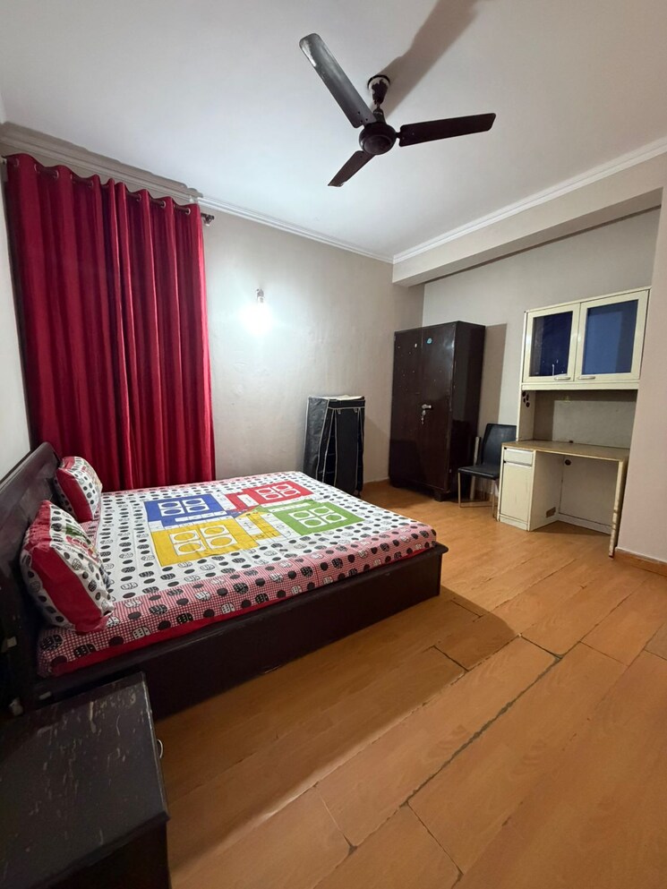 Bedroom, raheja-teachers-apartments 3 Bedroom 1450 Sq.Ft. Apartment In Sector 31 Gurgaon 9595619