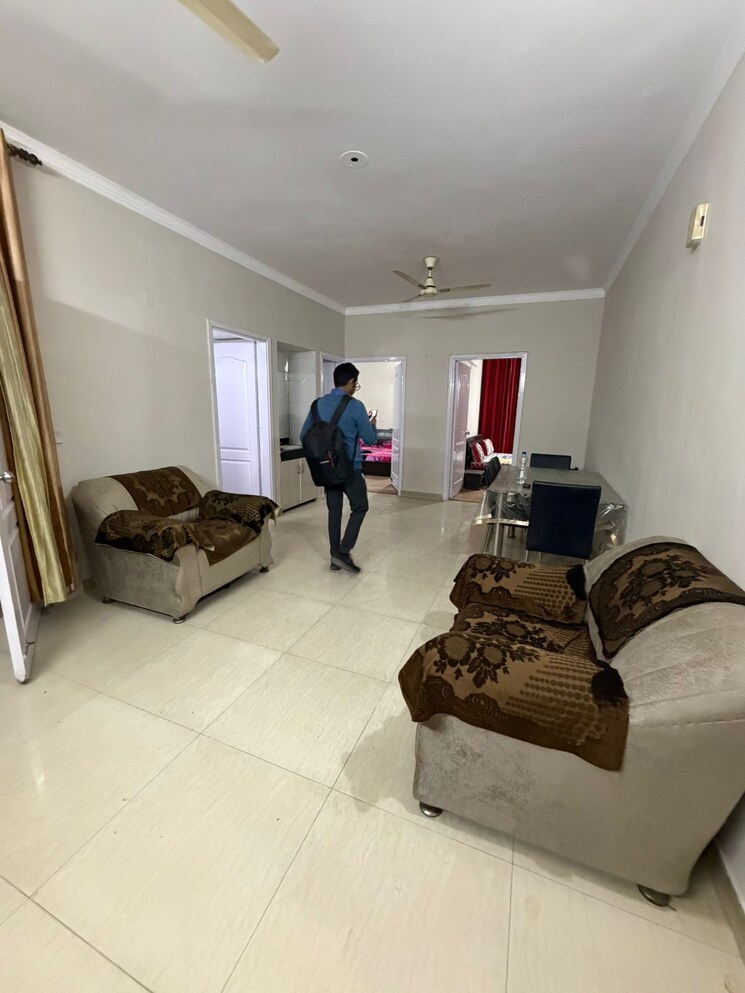 Living Room, raheja-teachers-apartments 3 Bedroom 1450 Sq.Ft. Apartment In Sector 31 Gurgaon 9595619