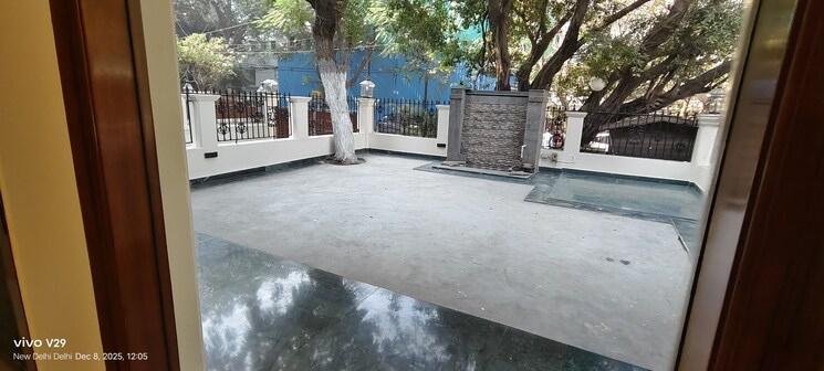 Swimming Pool, panchsheel park 4 Bedroom 800 Sq.Yd. Builder Floor In Panchsheel Park Delhi 9595643