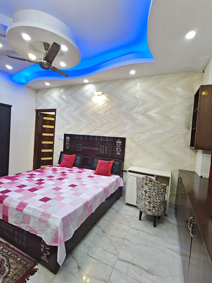 Bedroom, sector 15 2 Bedroom 1200 Sq.Ft. Builder Floor In Sector 15 Gurgaon 9595651