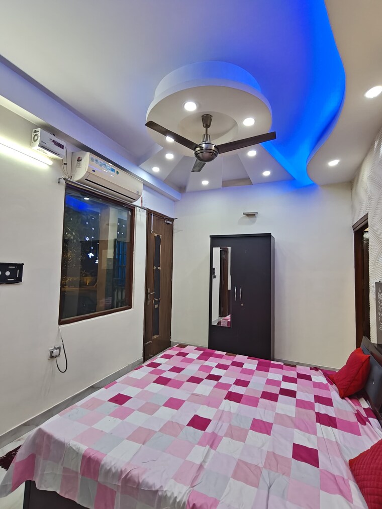 Bedroom, sector 15 2 Bedroom 1200 Sq.Ft. Builder Floor In Sector 15 Gurgaon 9595651