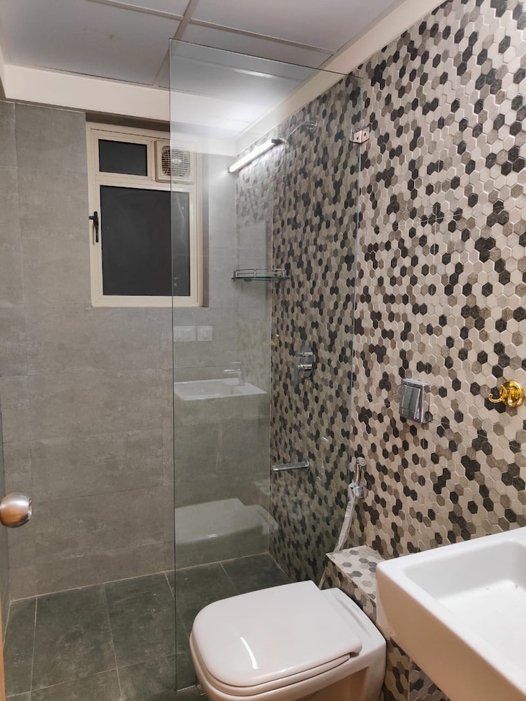 Bathroom, supreme-estia-phase-1 2 Bedroom 857 Sq.Ft. Apartment In Baner Pune 9595691