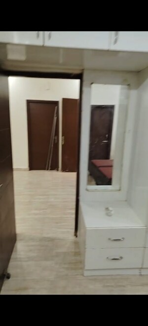 Room in 2 BHK Builder Floor at Pir Machalla – for Rent