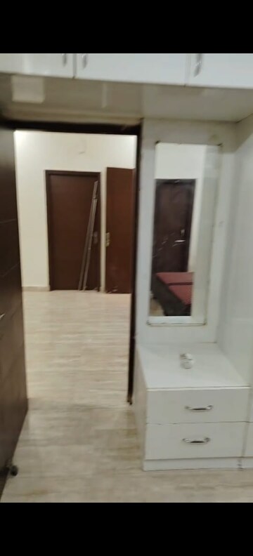 Room in 2 BHK Builder Floor at Pir Machalla – for Rent