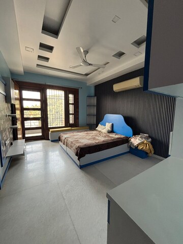 4 BHK Builder Floor For Rent in Sector 31