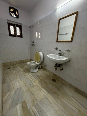 Attached Bathroom in 3 BHK Builder Floor at Sector 15 – for Rent