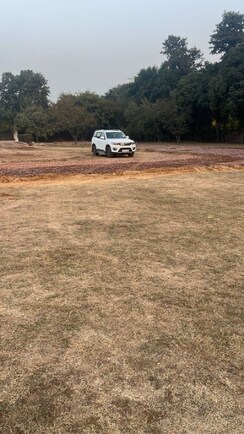 Plot For Sale in Vatika Kunj