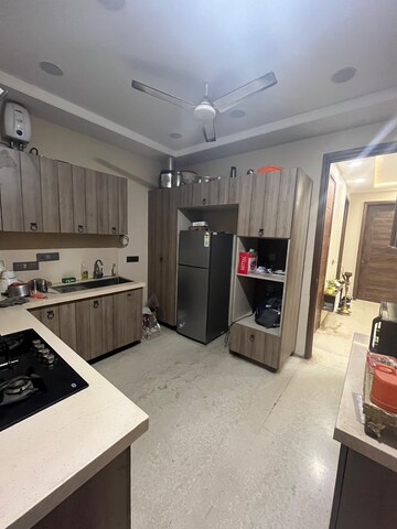 Kitchen in 2 BHK Builder Floor at Sector 43 – for Rent