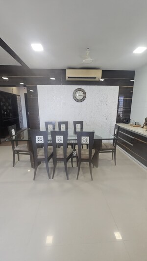 Team Area in 3 BHK Apartment at Oberoi Springs, Andheri West – for Rent