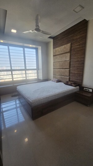 Bedroom in 3 BHK Apartment at Oberoi Springs, Andheri West – for Rent