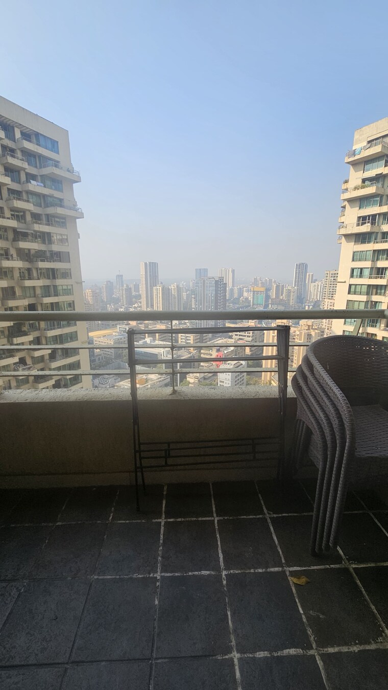 Exterior View, oberoi-springs 3 Bedroom 1295 Sq.Ft. Apartment In Andheri West Mumbai 9595745