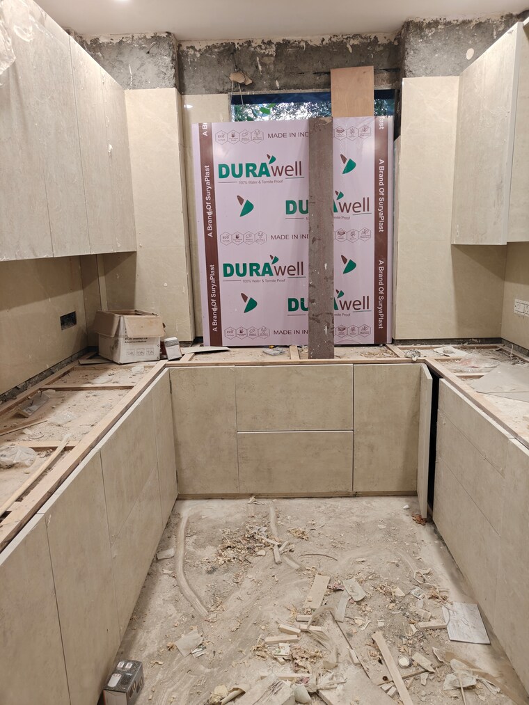 Kitchen, rana pratap bagh 3 Bedroom 150 Sq.Yd. Builder Floor In Rana Pratap Bagh Delhi 9595755