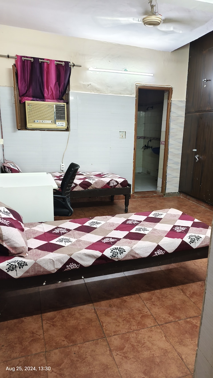 Bedroom, sector 2 Pg For Girls In Sector 2 9595758