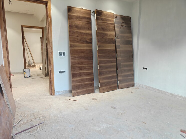 Bedroom, rana pratap bagh 4 Bedroom 240 Sq.Yd. Builder Floor In Rana Pratap Bagh Delhi 9595761