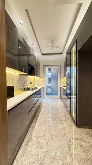 Building Lobby in 4 BHK Builder Floor at Anant Raj Ashok Estate, Sector 63a – for Sale