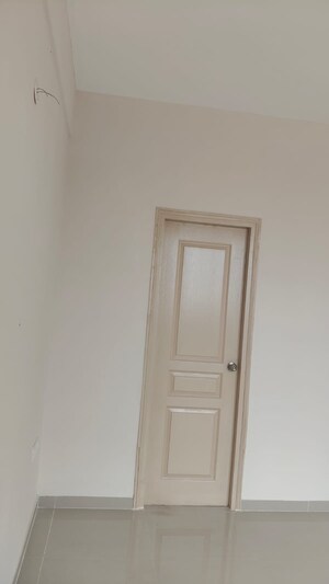 Furnished Amenities in 3 BHK Apartment at Oro Element, Jankipuram Extension – for Rent