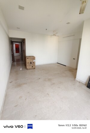 2.5 BHK Apartment For Rent in Ekta Tripolis, Goregaon West