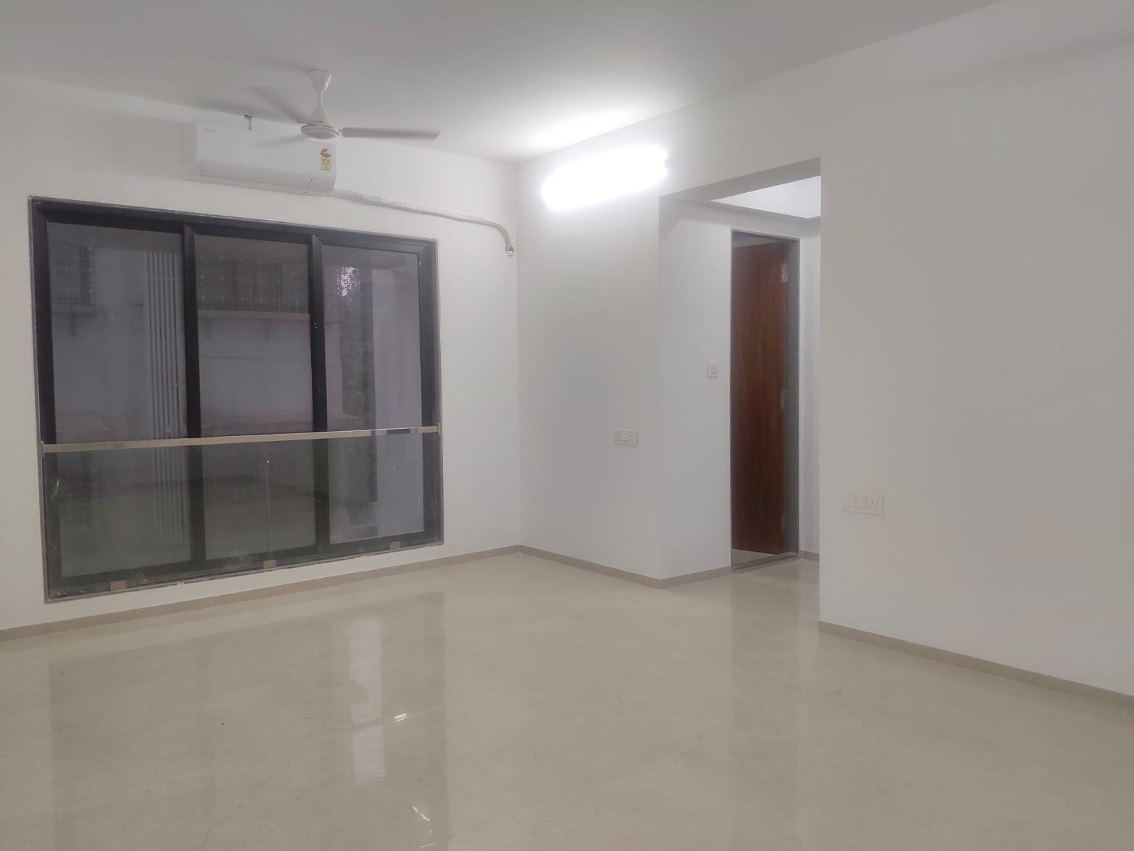 2 BHK 700 Sq.Ft. Apartment in Prem Sagar CHS Santacruz West