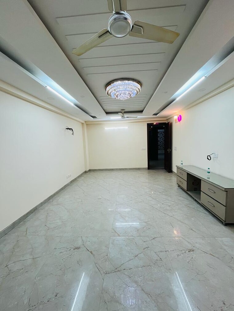 Room, saket 3 Bedroom 1800 Sq.Ft. Builder Floor In Saket Delhi 9595816
