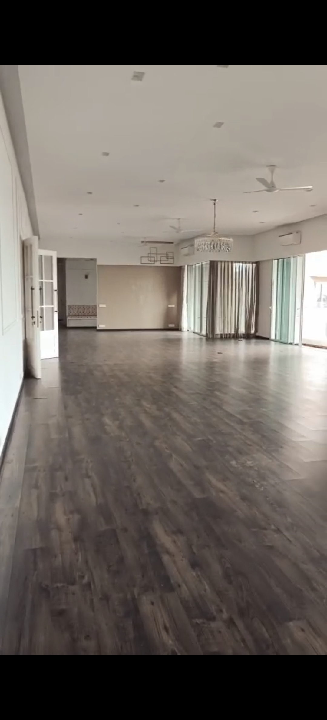 4 BHK 3050 Sq.Ft. Apartment in Windsor Grande Residences