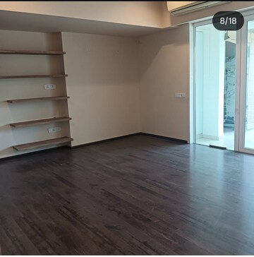 Room in 4 BHK Apartment at K Hemani Bay View, Andheri West – for Rent