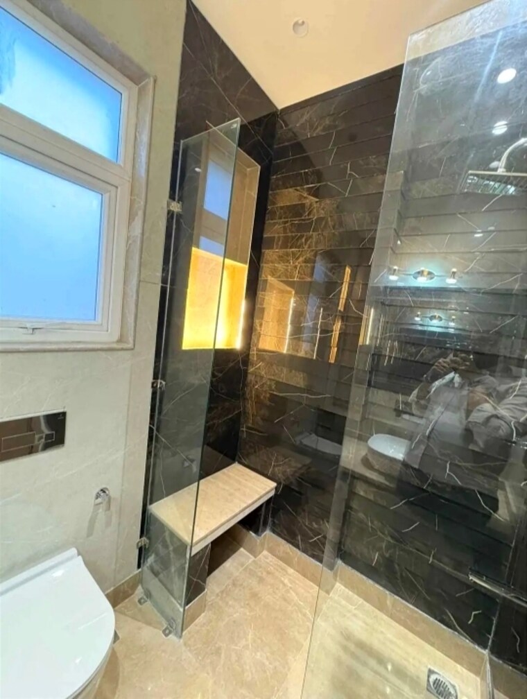 Attached Bathroom, greater kailash i 3 Bedroom 3450 Sq.Ft. Builder Floor In Greater Kailash I Delhi 9595838