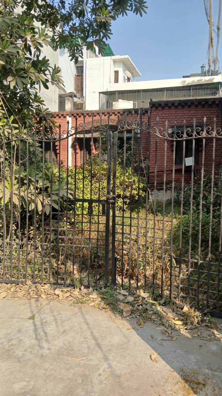 Plot For Sale in RWA Apartments Sector 41