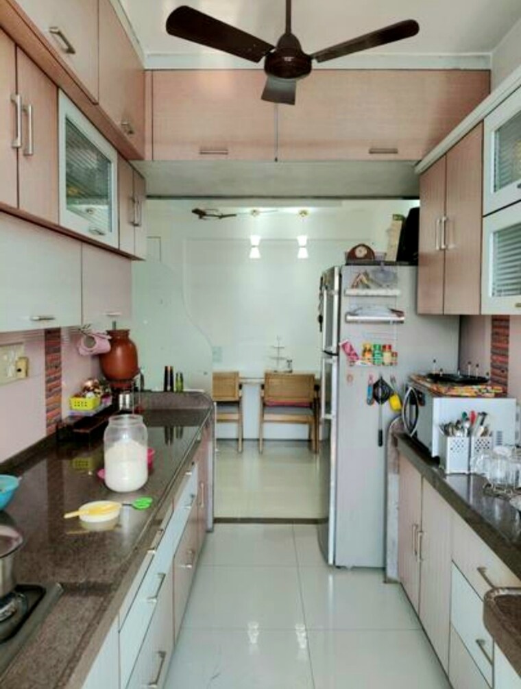 Kitchen, lok-everest 2 Bedroom 900 Sq.Ft. Apartment In Mulund West Mumbai 9595855
