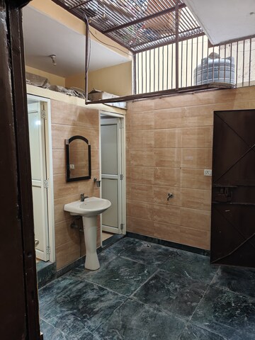 Kitchen in 3 BHK Builder Floor at RWA Apartments Sector 26, Sector 26 – for Rent