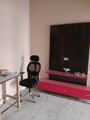 Room in 2 BHK Builder Floor at Huda – for Rent