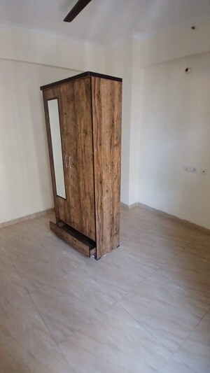 Room in 2 BHK Apartment at Gaur City 2 - 14th Avenue, Sector 16c Greater Noida – for Sale